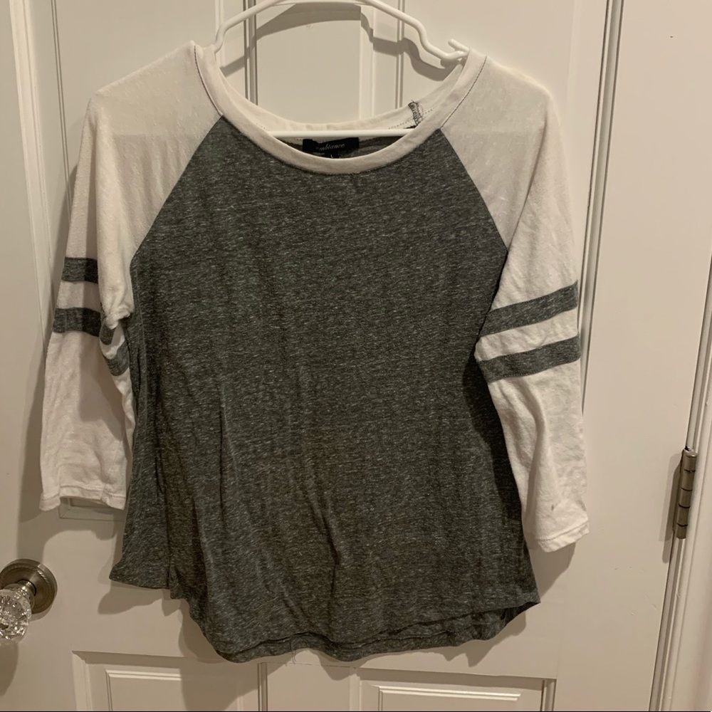 3 quarter sleeve shirt